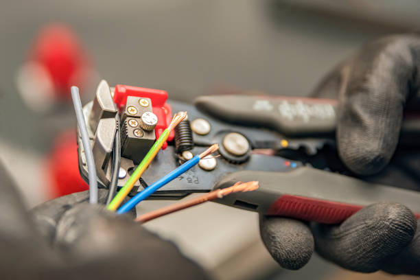 Best Circuit Breaker Repair  in Dumbarton, VA